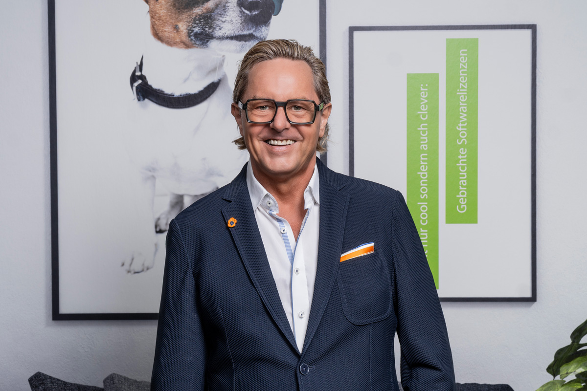 LizenzDirekt_Andreas-E-Thyen_Pressematerial_Portrait-Wand-DSC04896_preview